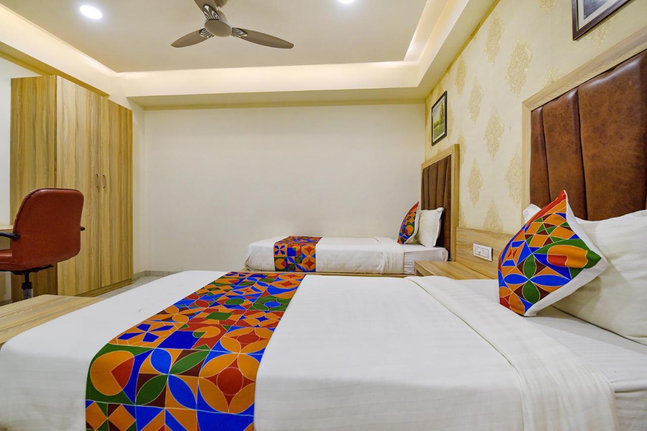 Hotel Legrand.Inn Amhedabad Dış mekan fotoğraf