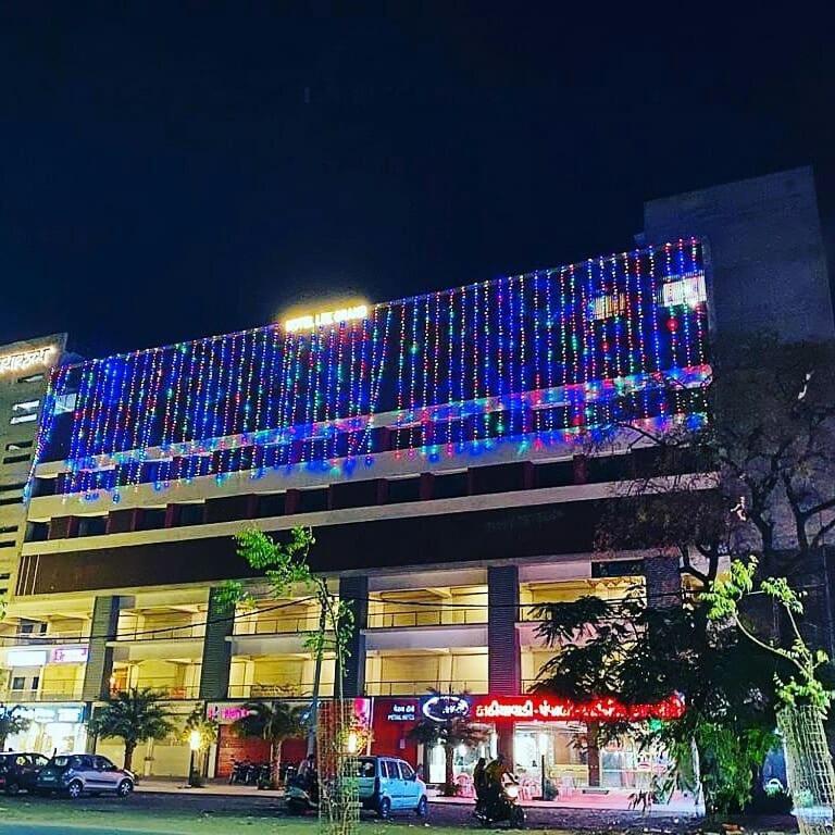 Hotel Legrand.Inn Amhedabad Dış mekan fotoğraf